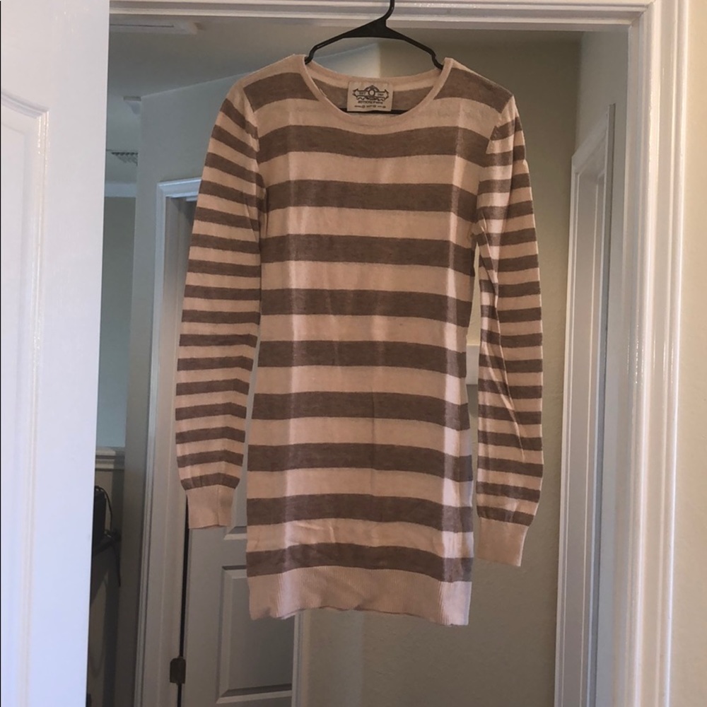 atmosphere wool sweater